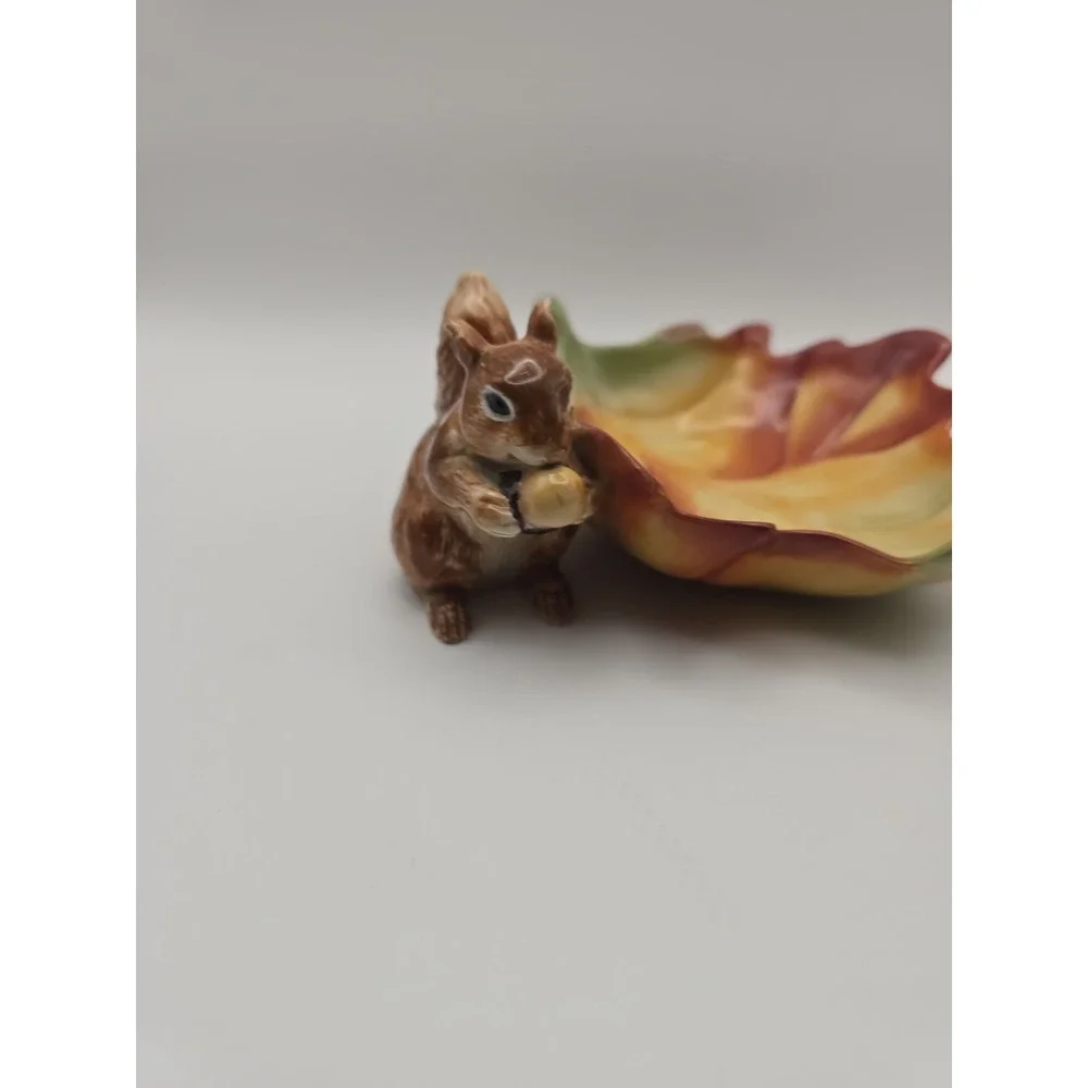 Ceramic Fall Leaf Brown Bowl Squirrel Home Decor